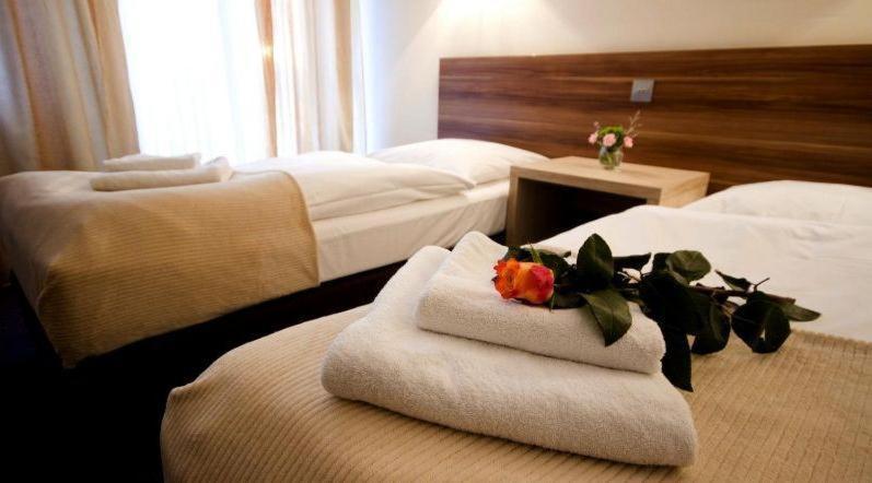 Adria Bed & Breakfast Myślibórz Rom bilde